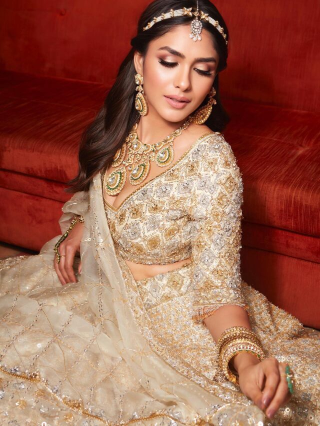 MRUNAL THAKUR STUNNING LOOK IN DESI OUTFIT