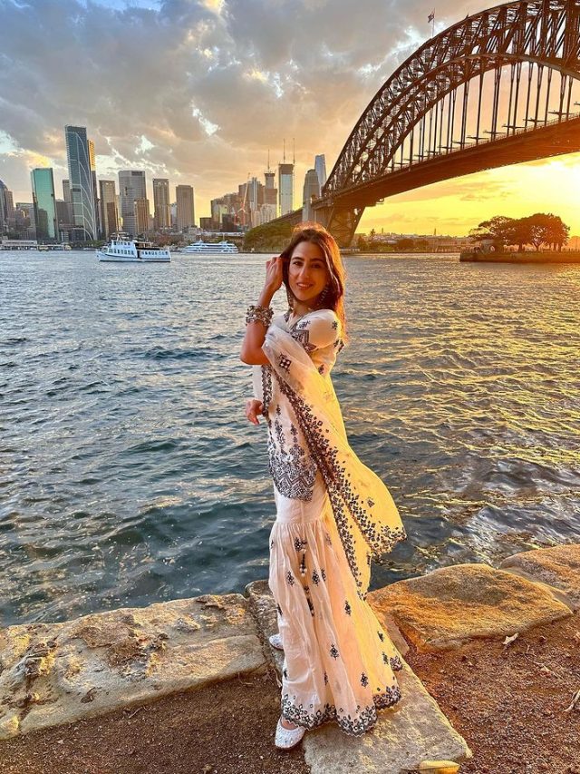 Sara Ali Khan exudes a desi vibe in Australia.