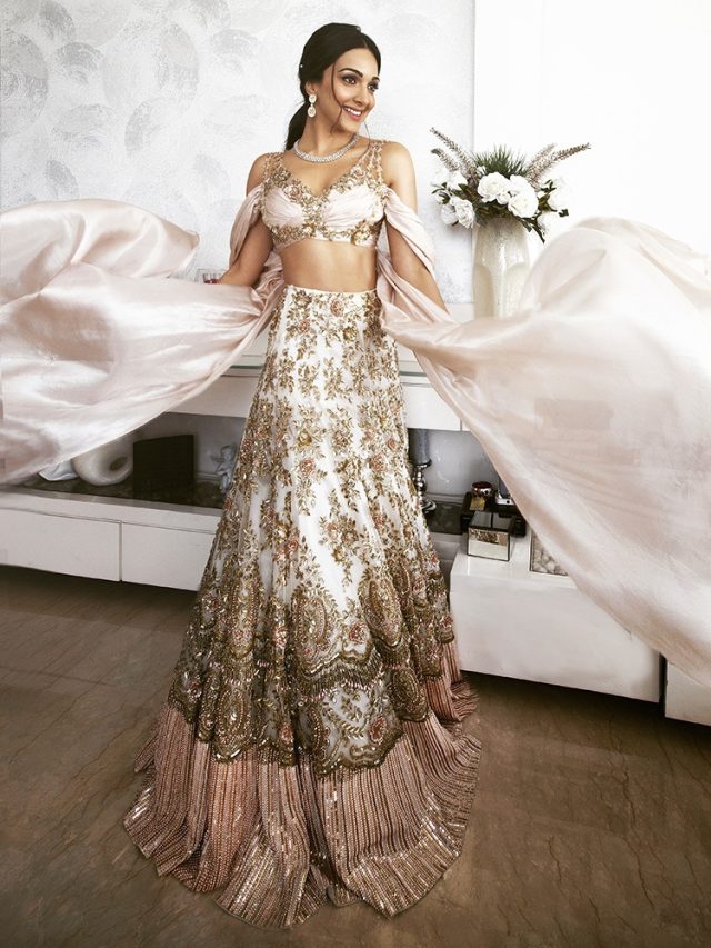 In Manish Malhotra’s lehnga, Kiara Advani looks stunning.