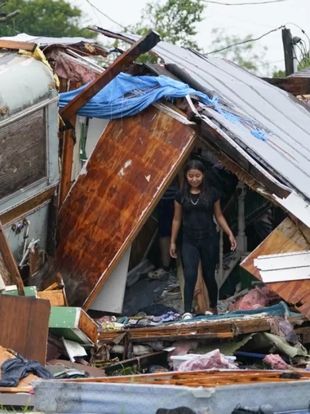 POWERFUL TORNADO HITS SOUTH TEXAS, DAMAGING DOZENS OF HOME.