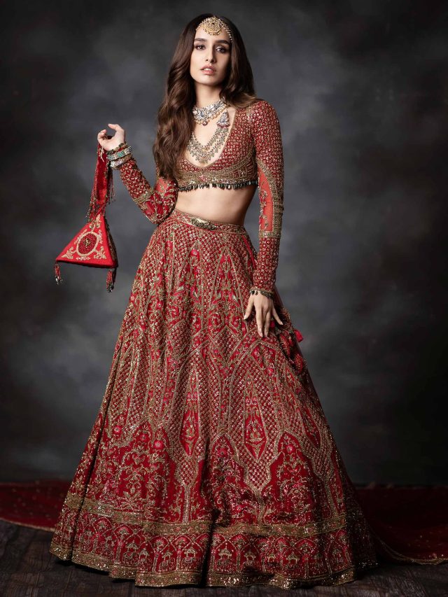 Best Wedding Outfit Collections Inspired by Shraddha Kapoor.