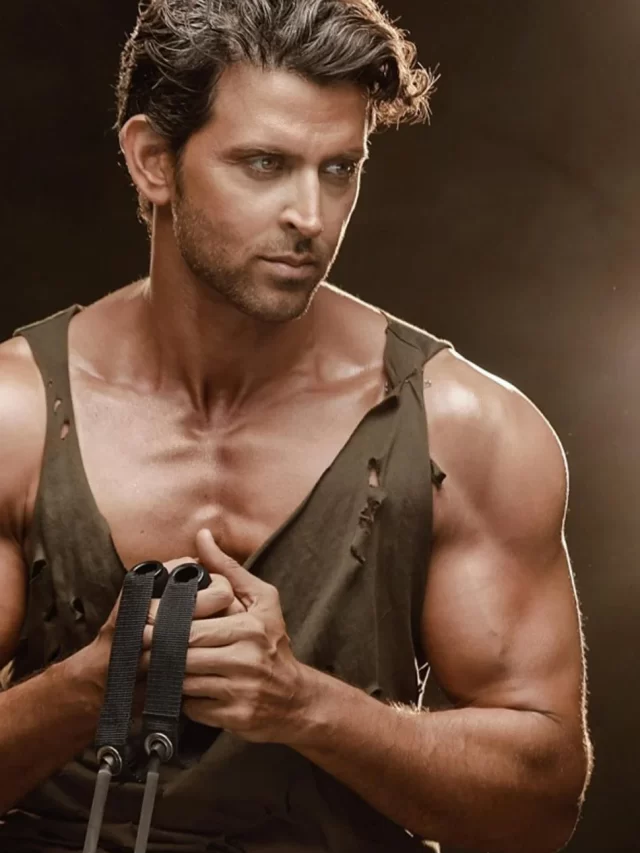 Hrithik Roshan Diet & Fitness Routine For Toned Body.