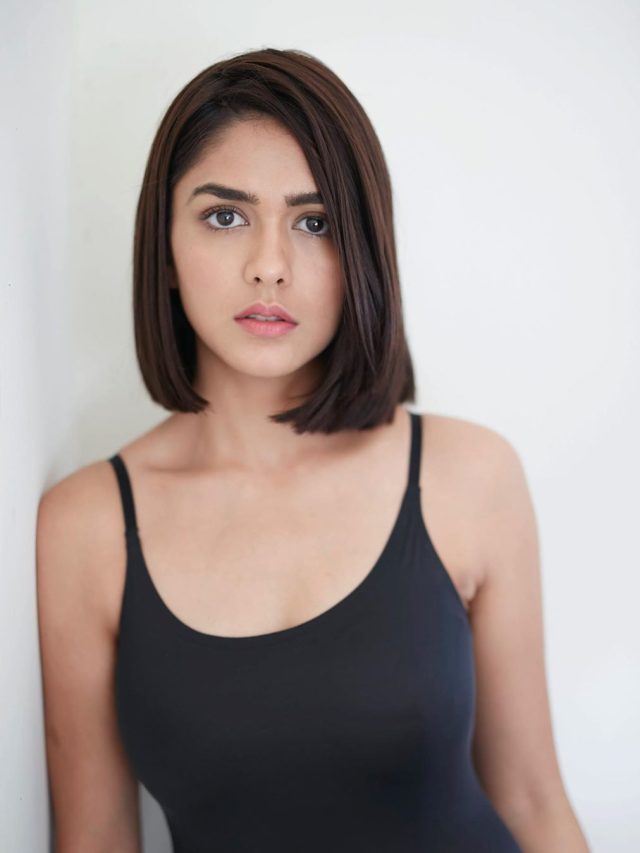 Mrunal Thakur Stunning Haircuts For a Date Night.